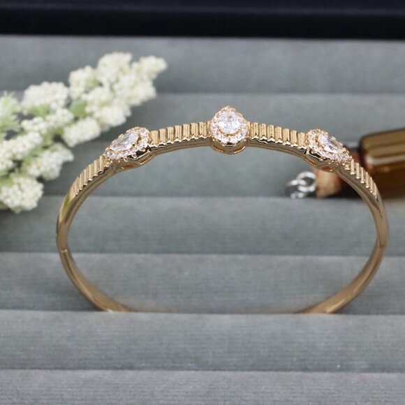 Rose Gold Bangle with Teardrop and Oval Stones, XPBL0537 - Picture 11 of 12